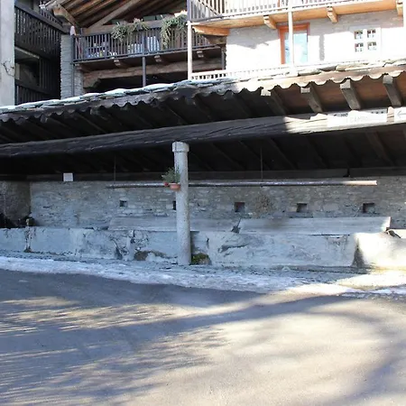 Les Guides Apartment Courmayeur